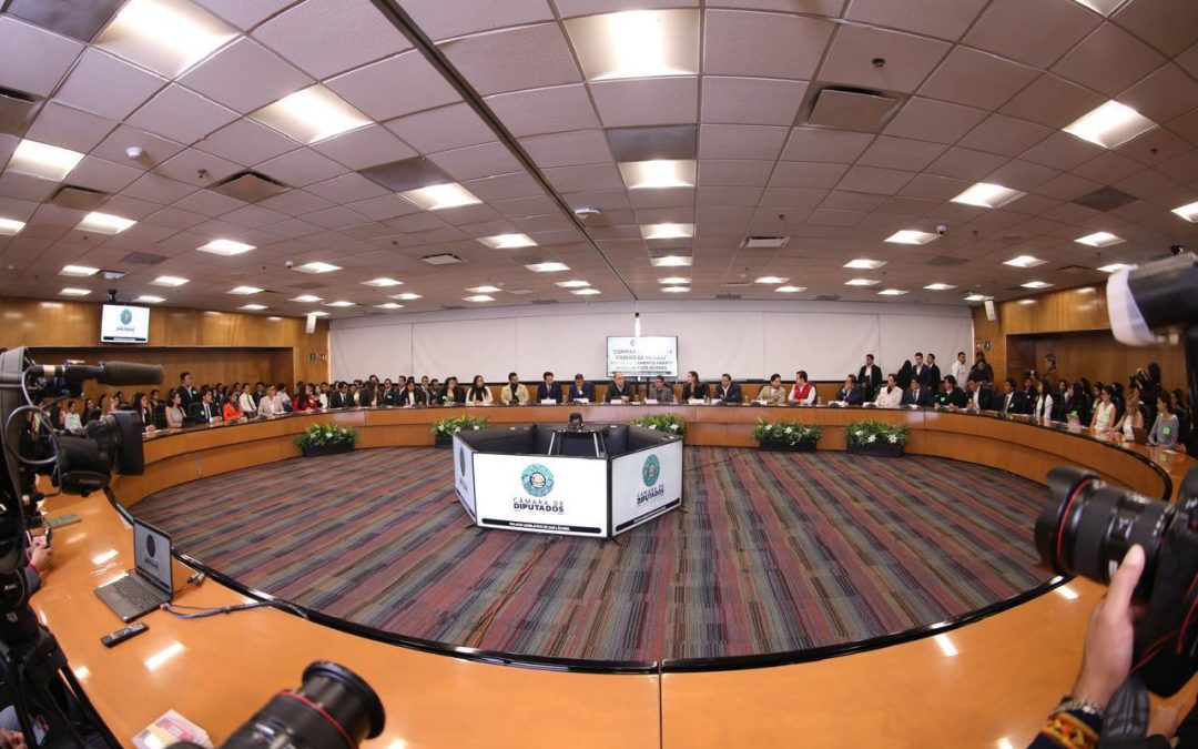 DIPUTADOS DEL PRI IMPULSAN VOZ DE JÓVENES EN FORO “COMPARTIENDO IDEAS CIUDAD DE MÉXICO”