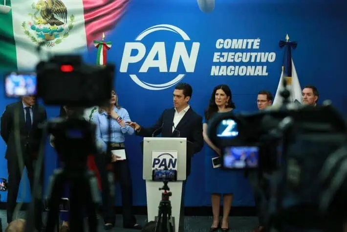 Acción Nacional denuncia ante la Corte Penal Internacional a Andrés Manuel López Obrador por crímenes de lesa humanidad