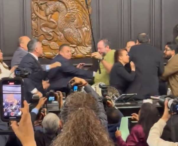 Renuncia Erubiel Alonso al PRI